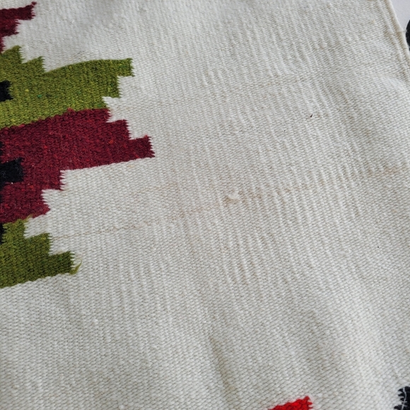 Vintage Mexican wool poncho with thunderbirds - Picture 11 of 11